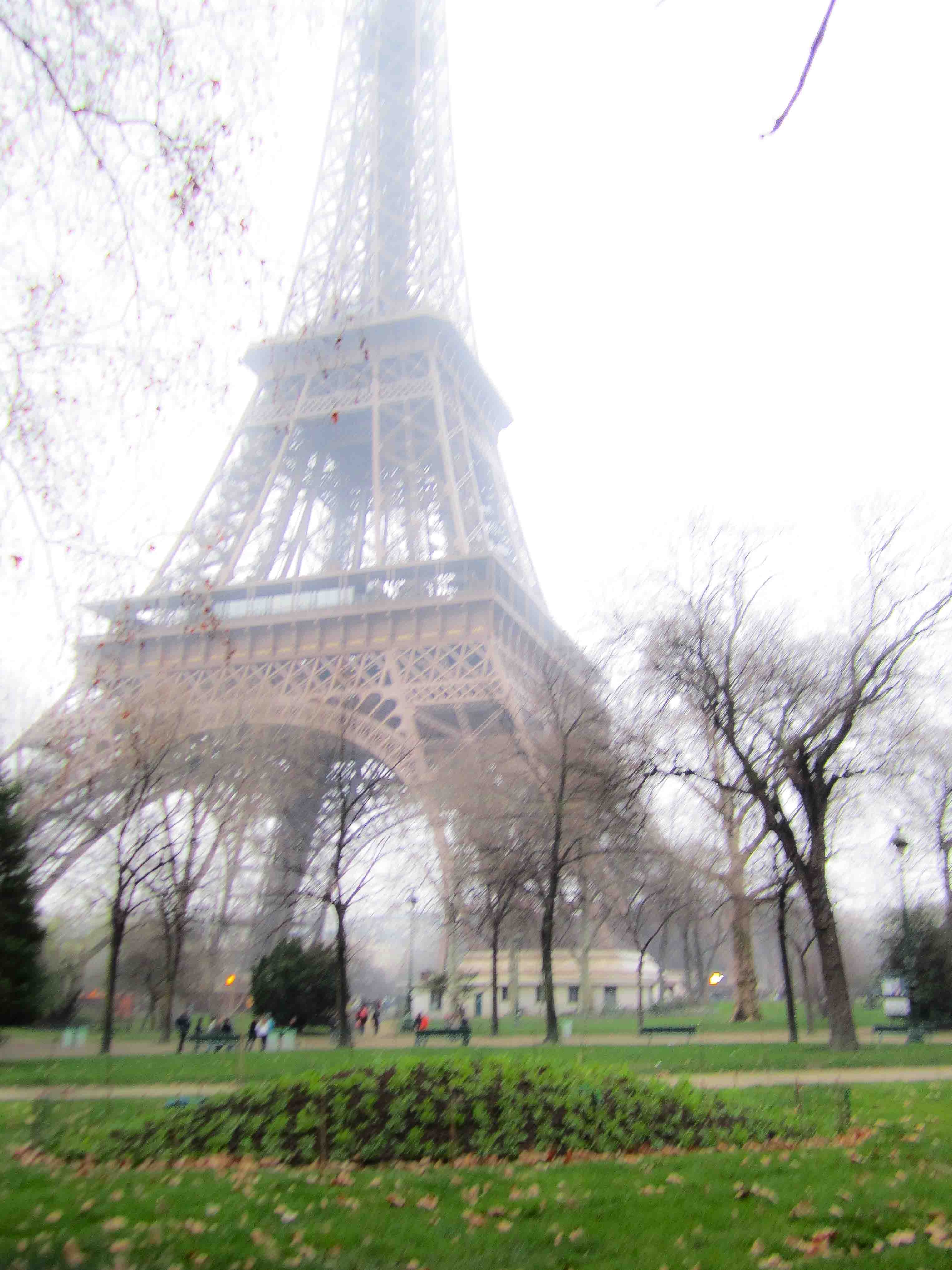【フランス旅行】パリ　エッフェル塔の足元へ